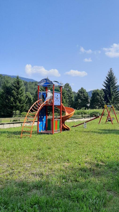 Kuca Za Odmor Forest Dream U Blizini Rijeke Kupe Plesce 外观 照片